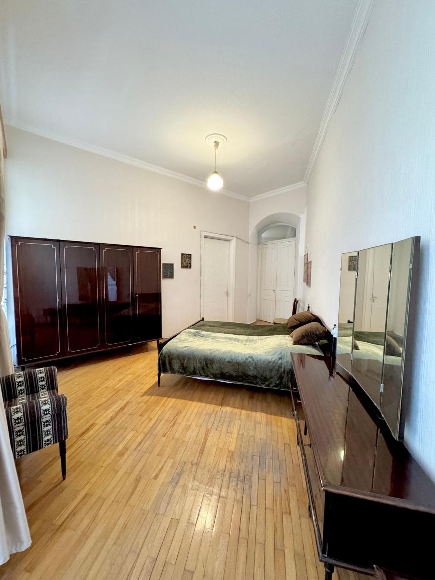 Authentic Old Tbilisi Apartment Экстерьер фото